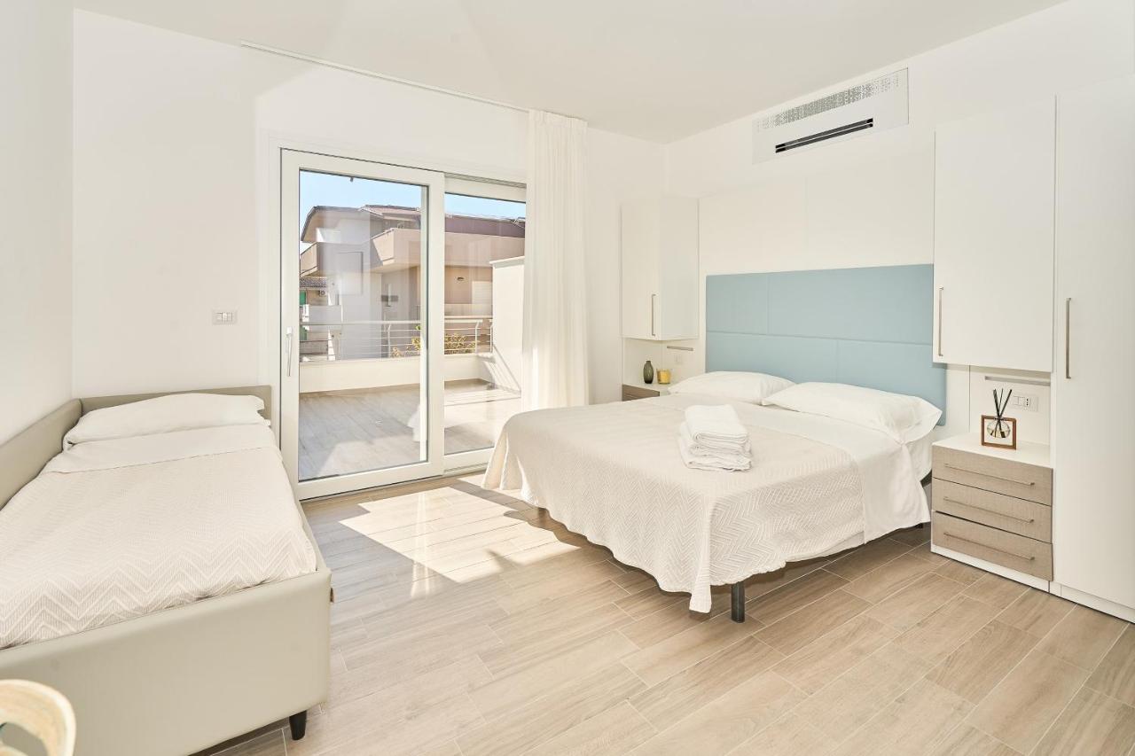 Hotel Doge Alba Adriatica Exteriör bild