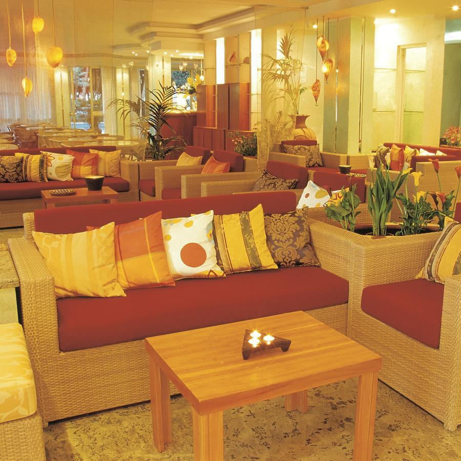 Hotel Doge Alba Adriatica Exteriör bild